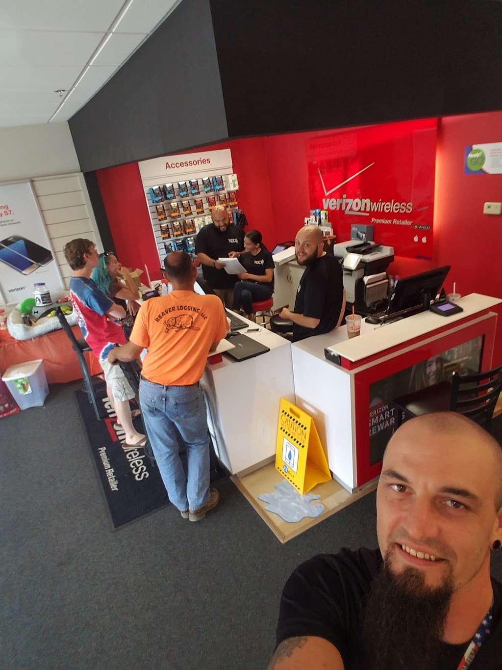 Verizon Authorized Retailer, TCC | 512 Town Plaza Ste 102, Tunkhannock, PA 18657, USA | Phone: (570) 996-6177