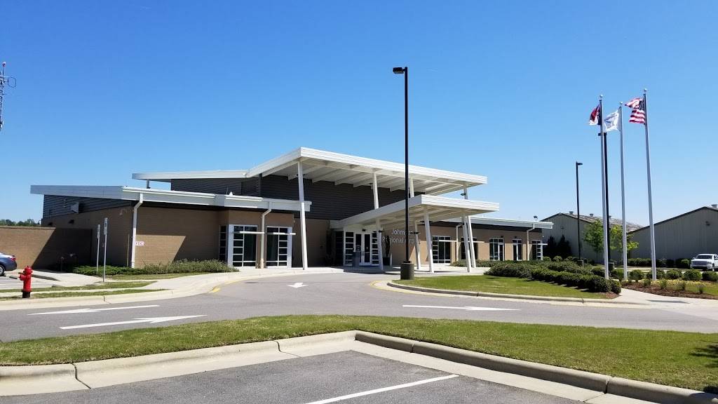 Johnston Regional Airport | 3149 Swift Creek Rd, Smithfield, NC 27577, USA | Phone: (919) 934-0992