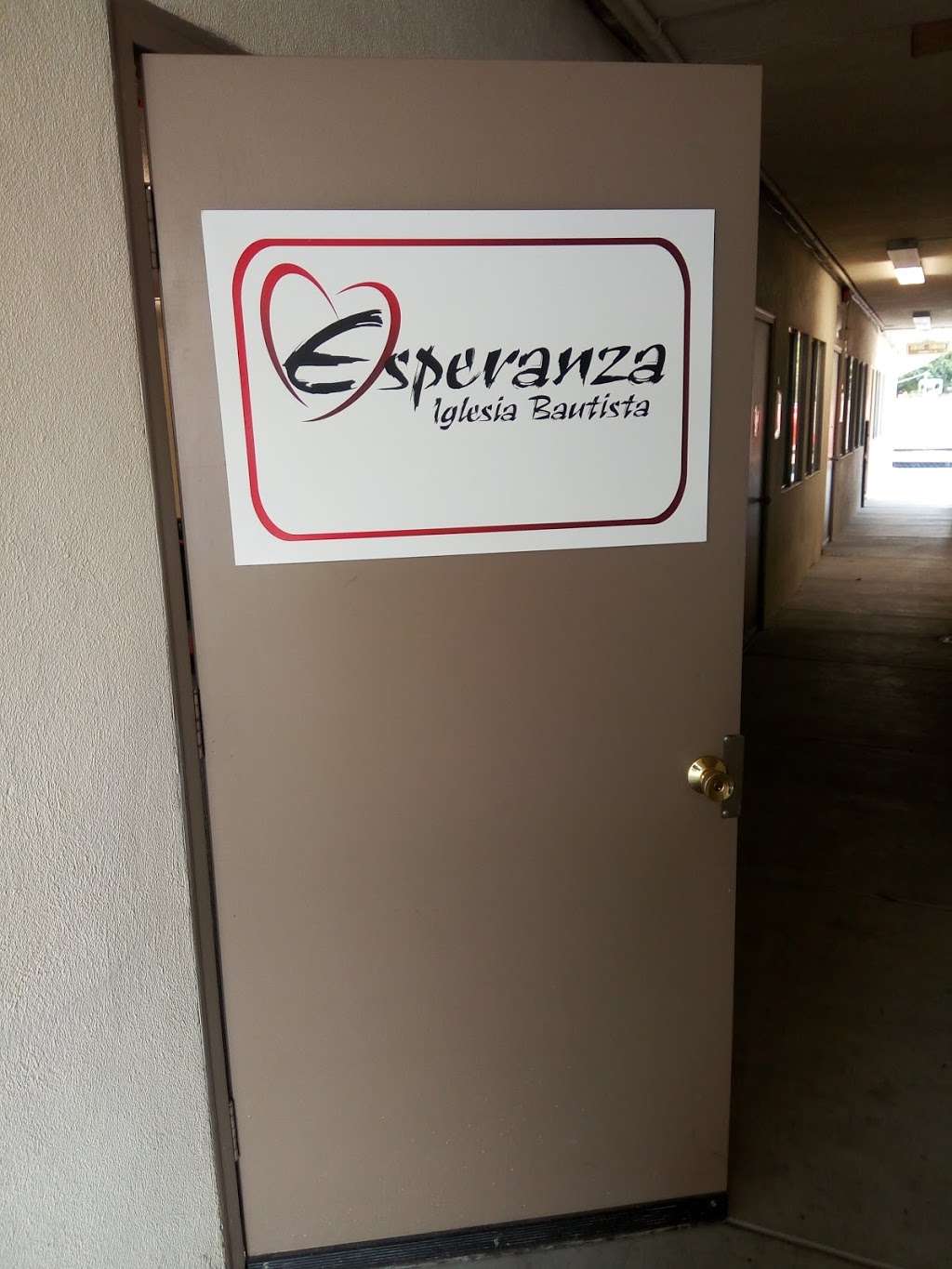 Esperanza Iglesia Bautista | 301 N Orchard Ave, Vacaville, CA 95688, USA | Phone: (707) 724-8152