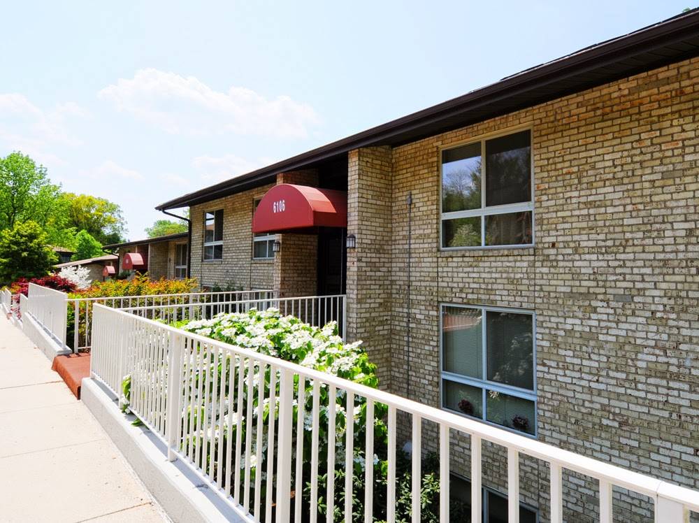 Elkridge Estates Apartments | 6025 Roland Ave, Baltimore, MD 21210, USA | Phone: (410) 671-0786