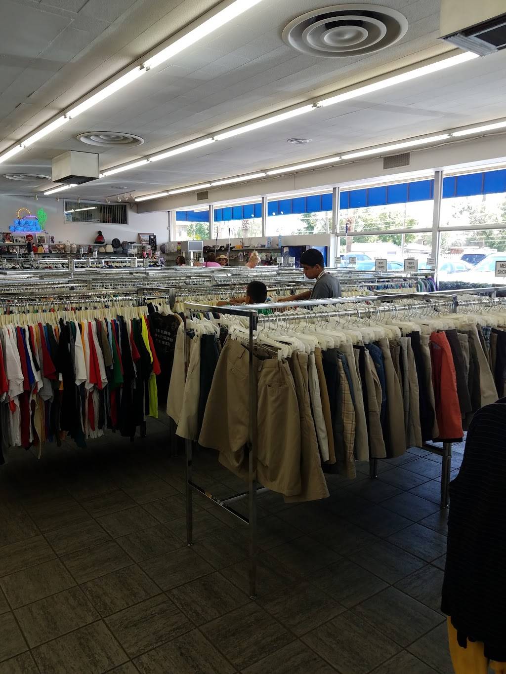Mesa Thrift Store | 1018 W Main St, Mesa, AZ 85201, USA | Phone: (480) 890-2287