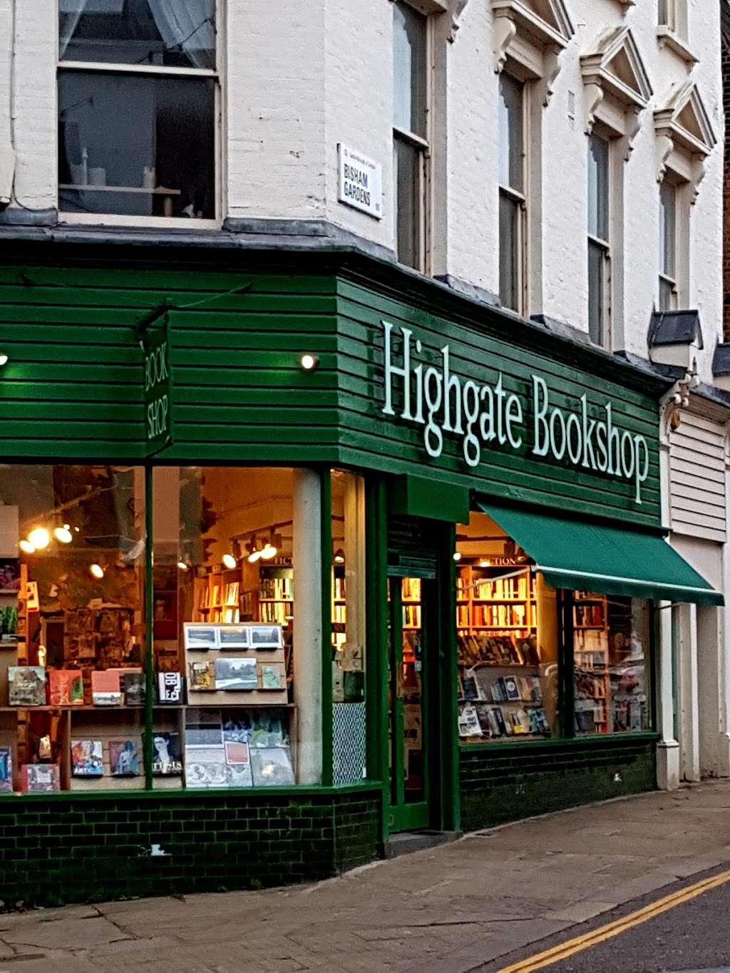 Highgate Bookshop | 9 Highgate High St, Highgate, London N6 5JR, UK | Phone: 020 8348 8202