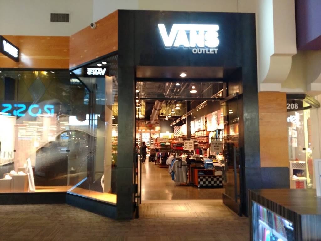 Vans | 5000 S Arizona Mills Cir #208, Tempe, AZ 85282, USA | Phone: (480) 730-5821