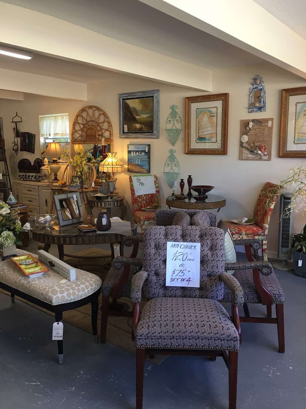 Cocos Attic | 318 N Dixie Fwy, New Smyrna Beach, FL 32168, USA | Phone: (386) 232-8010