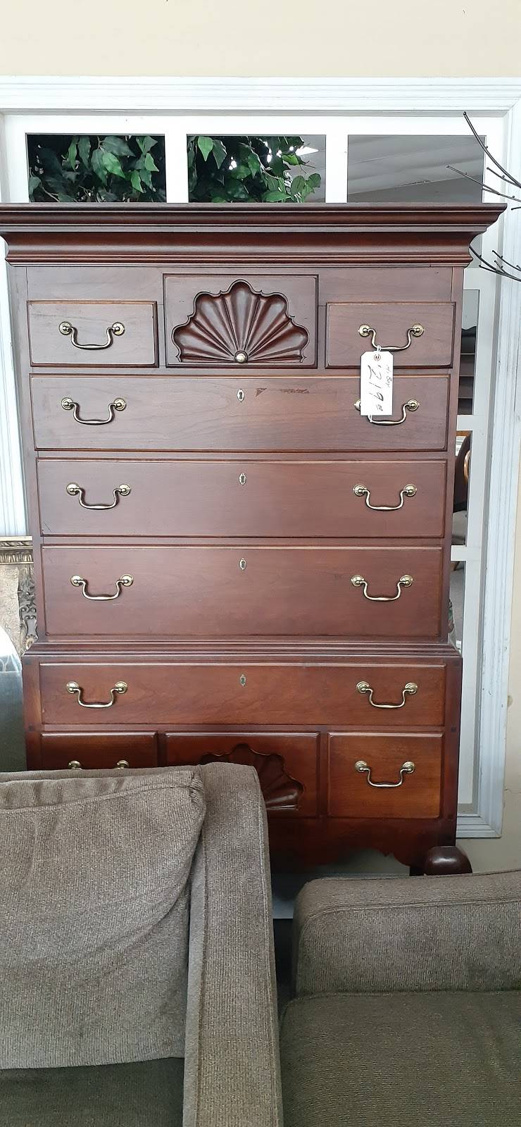 THE FURNITURE BIZ | 9513 E Washington St, Indianapolis, IN 46229, USA | Phone: (317) 783-4500