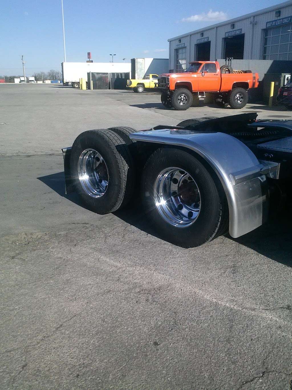 First Class Truck Wash | 2930 E 500 N, Whiteland, IN 46184, USA | Phone: (317) 535-9274