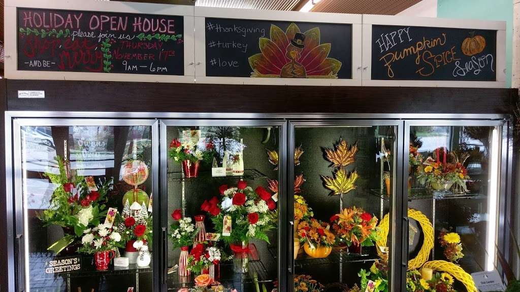 Owens Flower Shop Inc. | 846 Indiana St, Lawrence, KS 66044, USA | Phone: (785) 843-6111