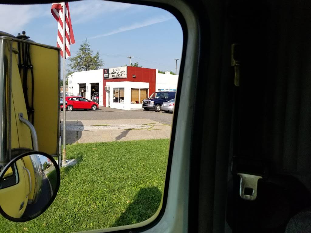 Lee's Auto Service in 3610 Concord Rd, Aston, PA 19014, USA