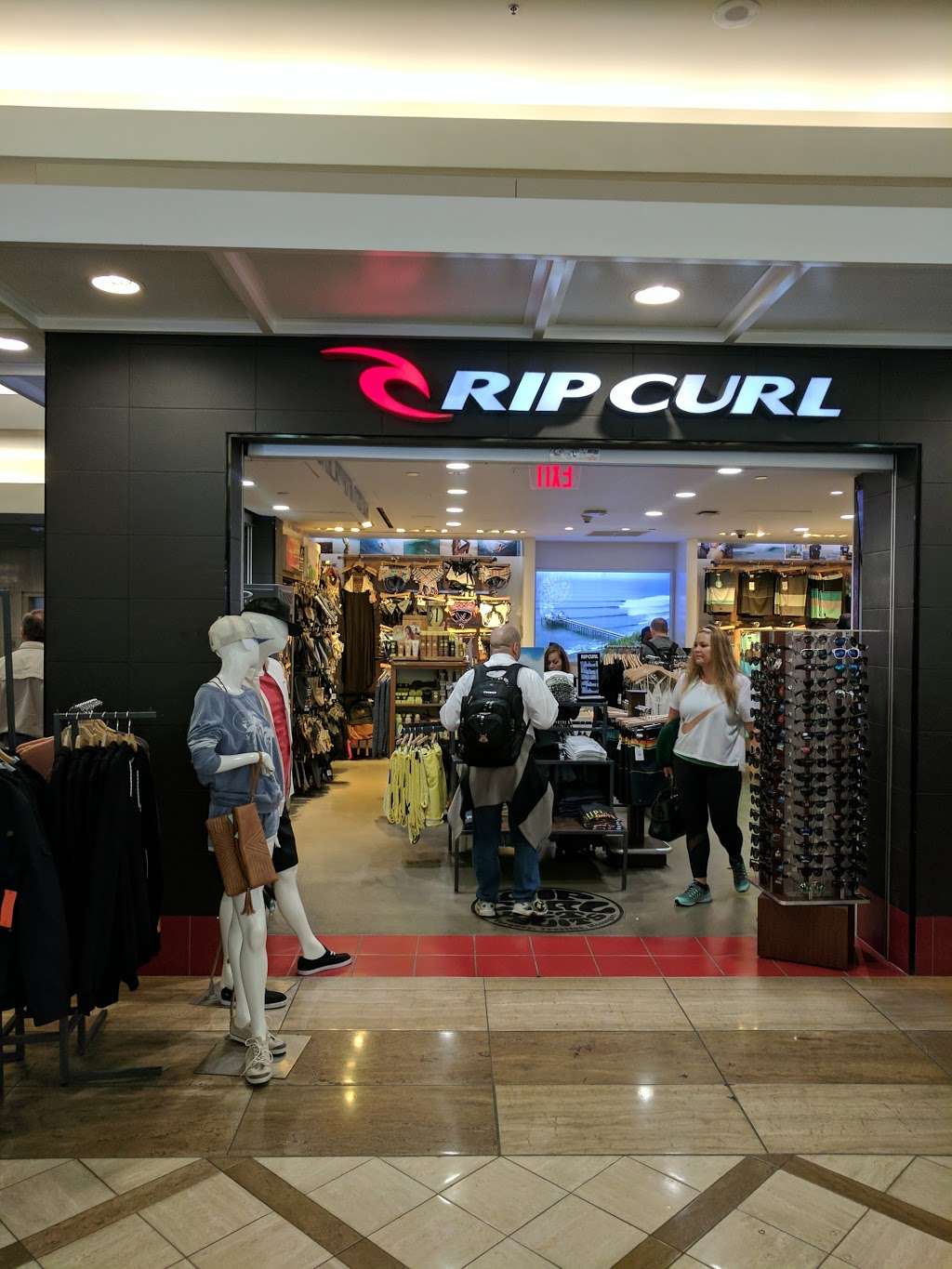 Rip Curl | 500 World Way, Los Angeles, CA 90045, USA | Phone: (310) 417-8630