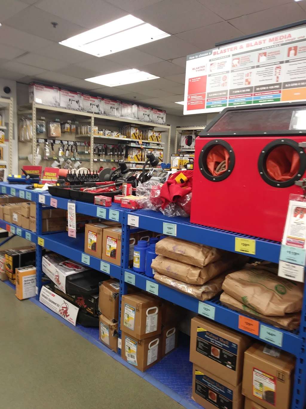 Harbor Freight Tools | 13668 E Alameda Ave, Aurora, CO 80012 | Phone: (303) 340-5889