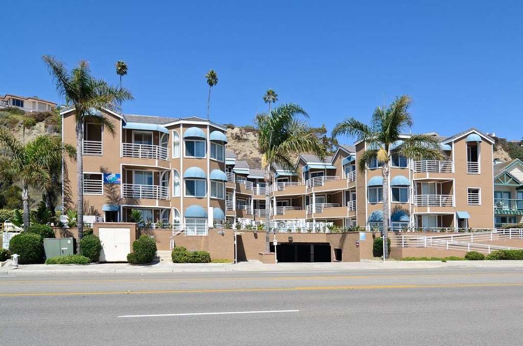 Beachfront Inn & Suites | 34734 Coast Hwy, Capistrano Beach, CA 92624, USA | Phone: (949) 248-1316