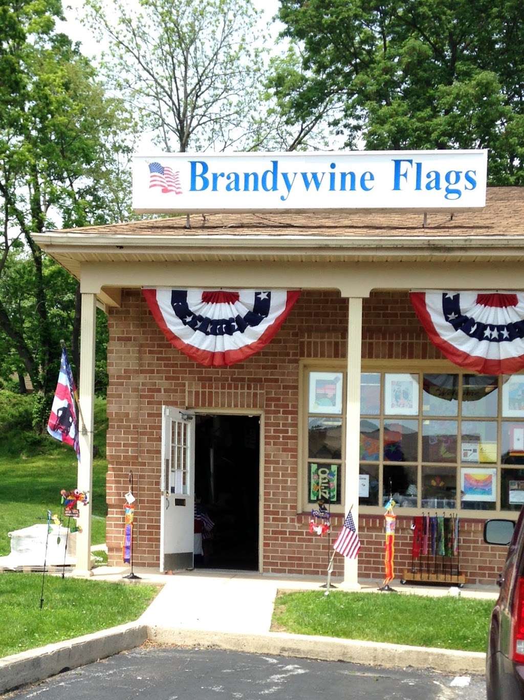 Brandywine Flags | 63 Marchwood Rd, Exton, PA 19341, USA | Phone: (484) 879-4910