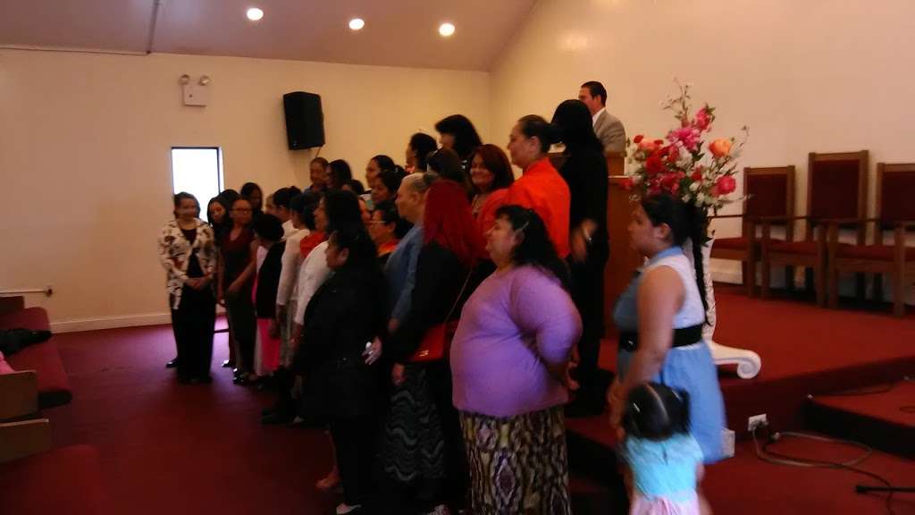 Primera Iglesia Pentecostal Unida | 929 E 218th St, The Bronx, NY 10469, USA | Phone: (718) 881-9445