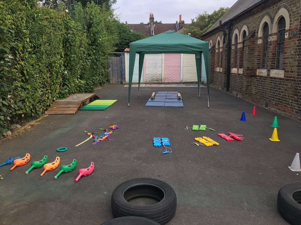 Burnt Ash Pre - School | Burnt Ash Methodist Church, Burnt Ash Hill, London SE12 0QD, UK | Phone: 020 8857 9910