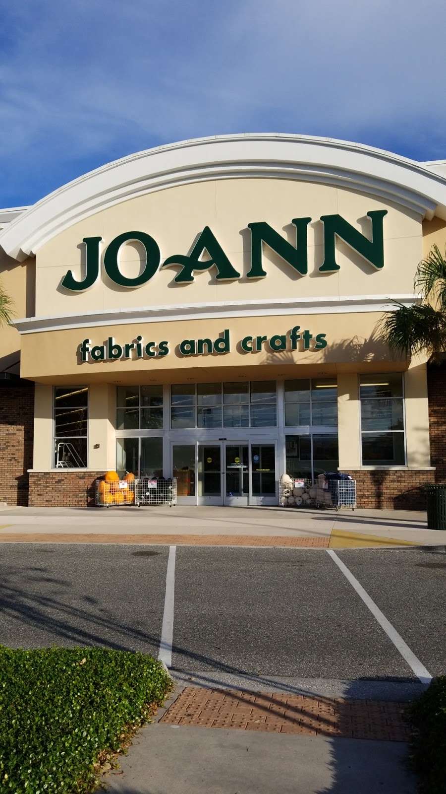 Joann Fabrics And Crafts Home Goods Store 3379 Daniels Rd