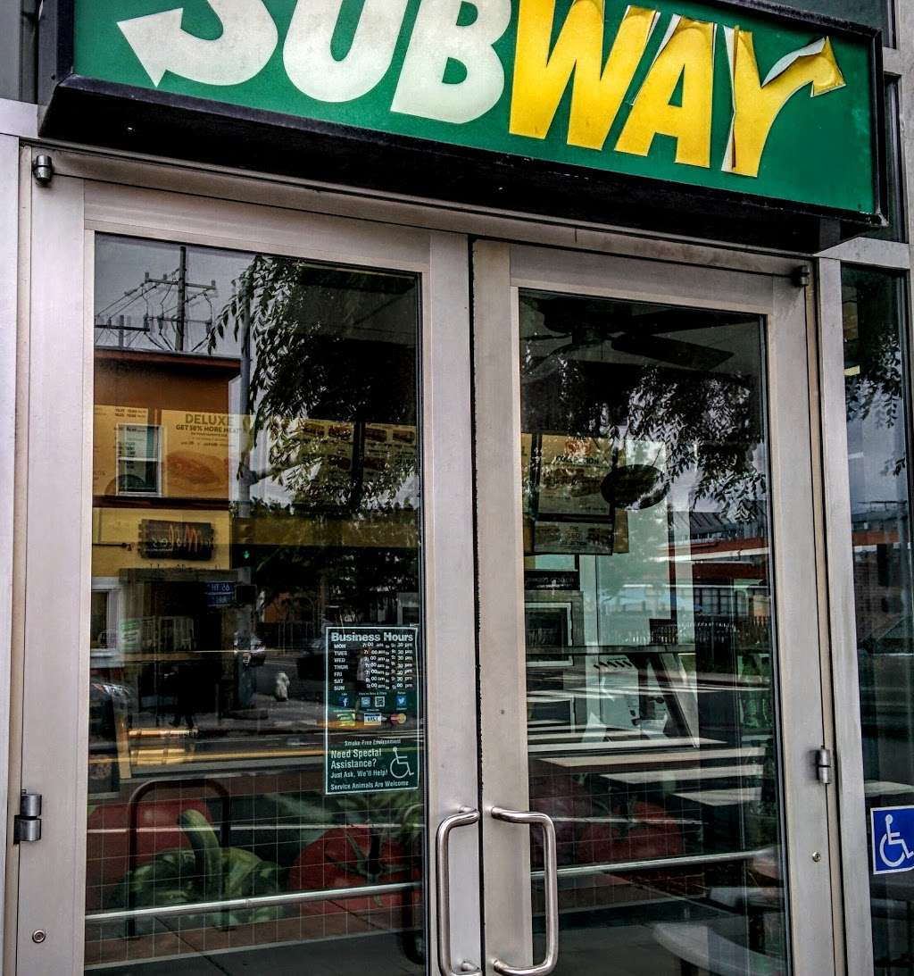 Subway Restaurants | 6472 Hollis St #109, Emeryville, CA 94608, USA | Phone: (510) 601-6400