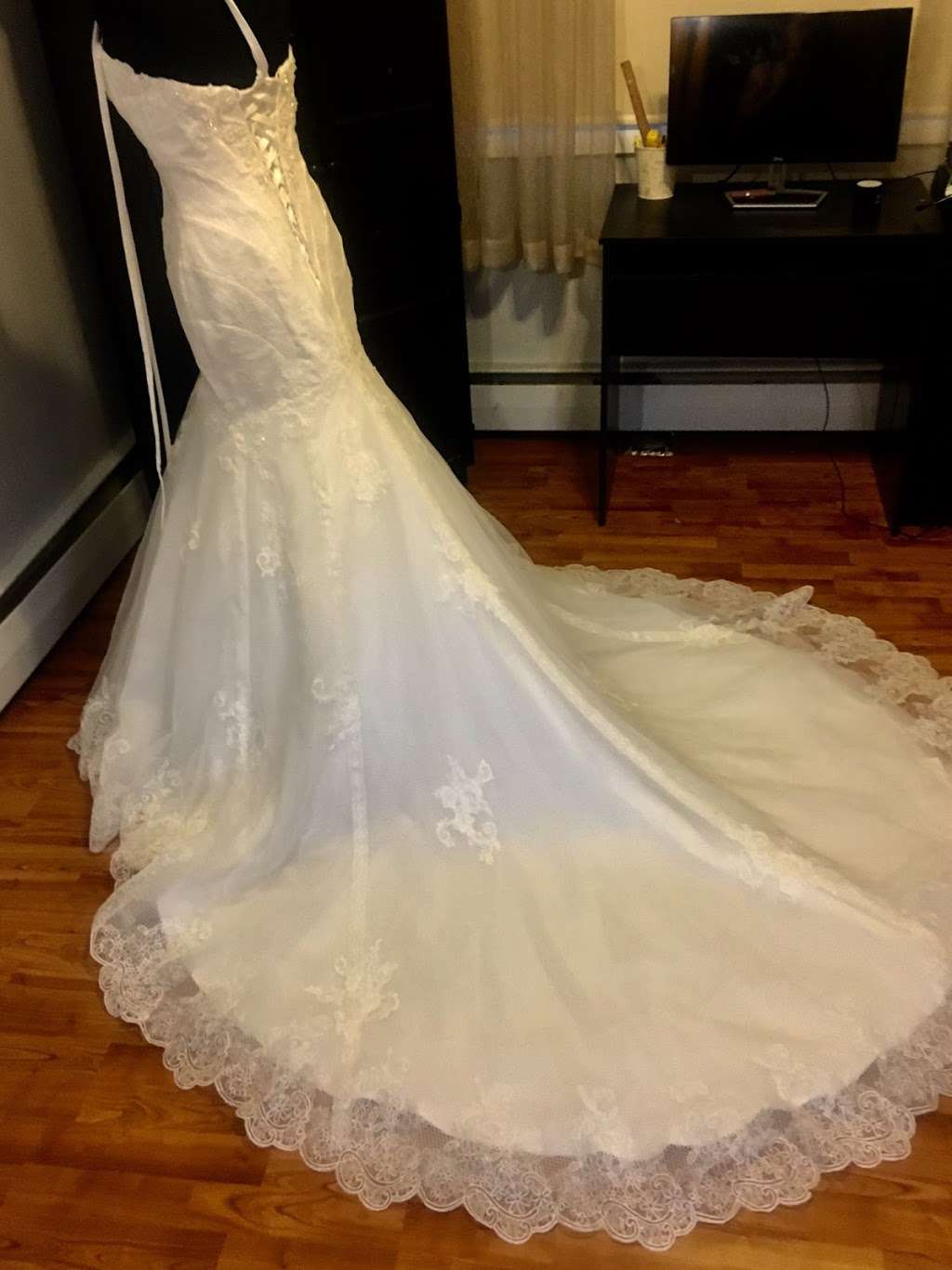 Two Sisters Bridal Gowns | 2542 Red Oak Dr, Dyer, IN 46311, USA | Phone: (219) 290-7044