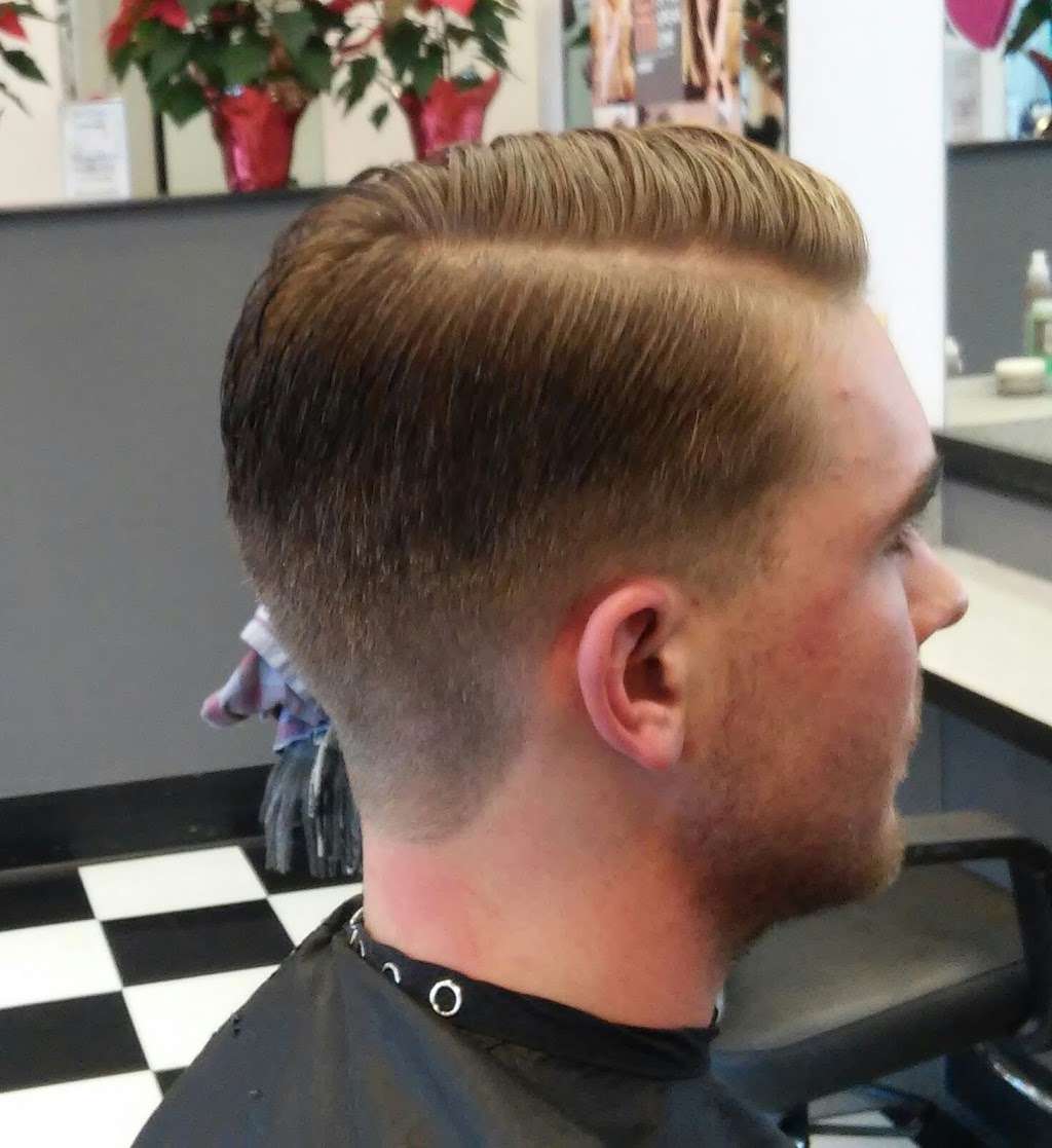 Malcolms Haircutters-Dunmore | 702 North Blakely Street, Dunmore, PA 18512, USA | Phone: (570) 343-3244