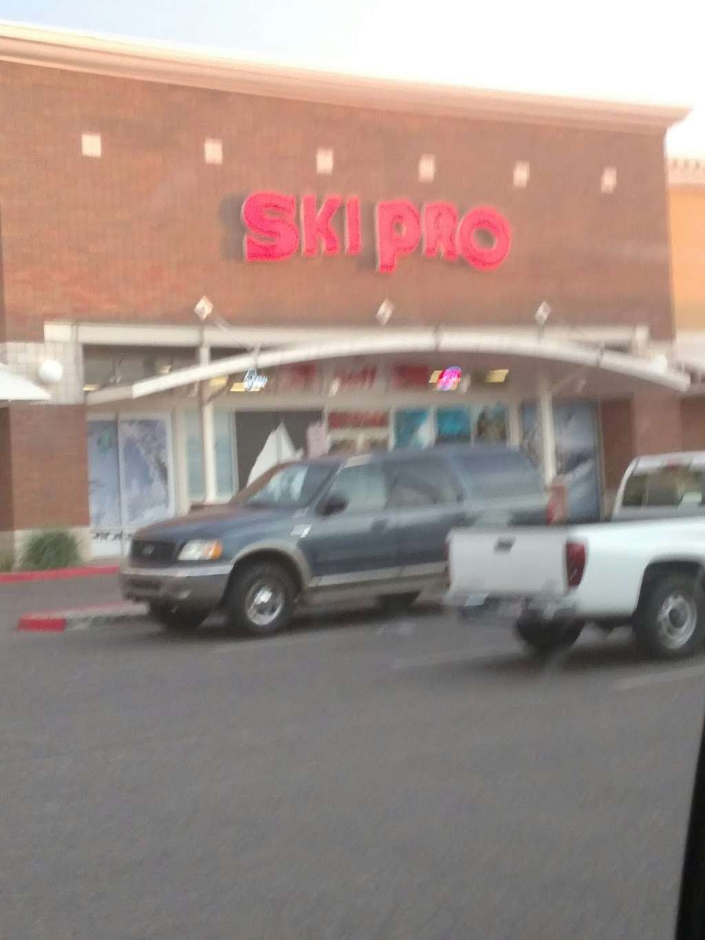 Ski Pro | 1924 W Rio Salado Pkwy, Mesa, AZ 85201, USA | Phone: (480) 962-6910