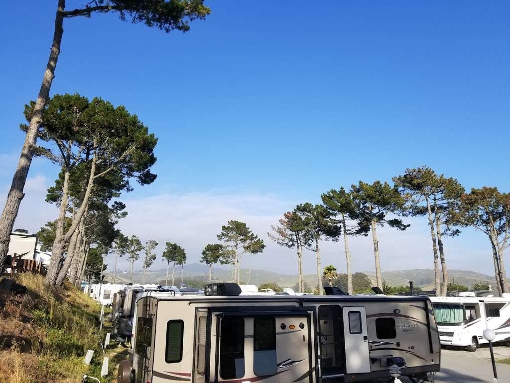 Novato RV Park | 1530 Armstrong Ave, Novato, CA 94945, USA | Phone: (800) 733-6787