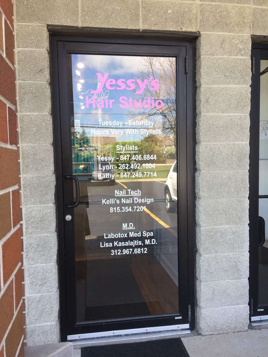 Kathys Hair Studio | 34491 N Old Walnut Cir D, Gurnee, IL 60031, USA | Phone: (847) 249-7714