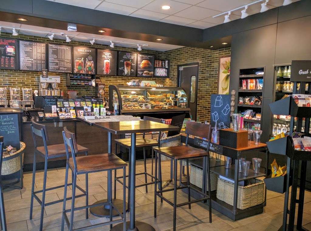 Starbucks | 11870 W 135th St, Overland Park, KS 66221, USA | Phone: (816) 663-2508