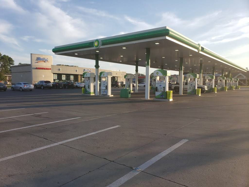 Buckys Convenience Stores | 3501 W Broadway, Council Bluffs, IA 51501, USA | Phone: (712) 322-2268