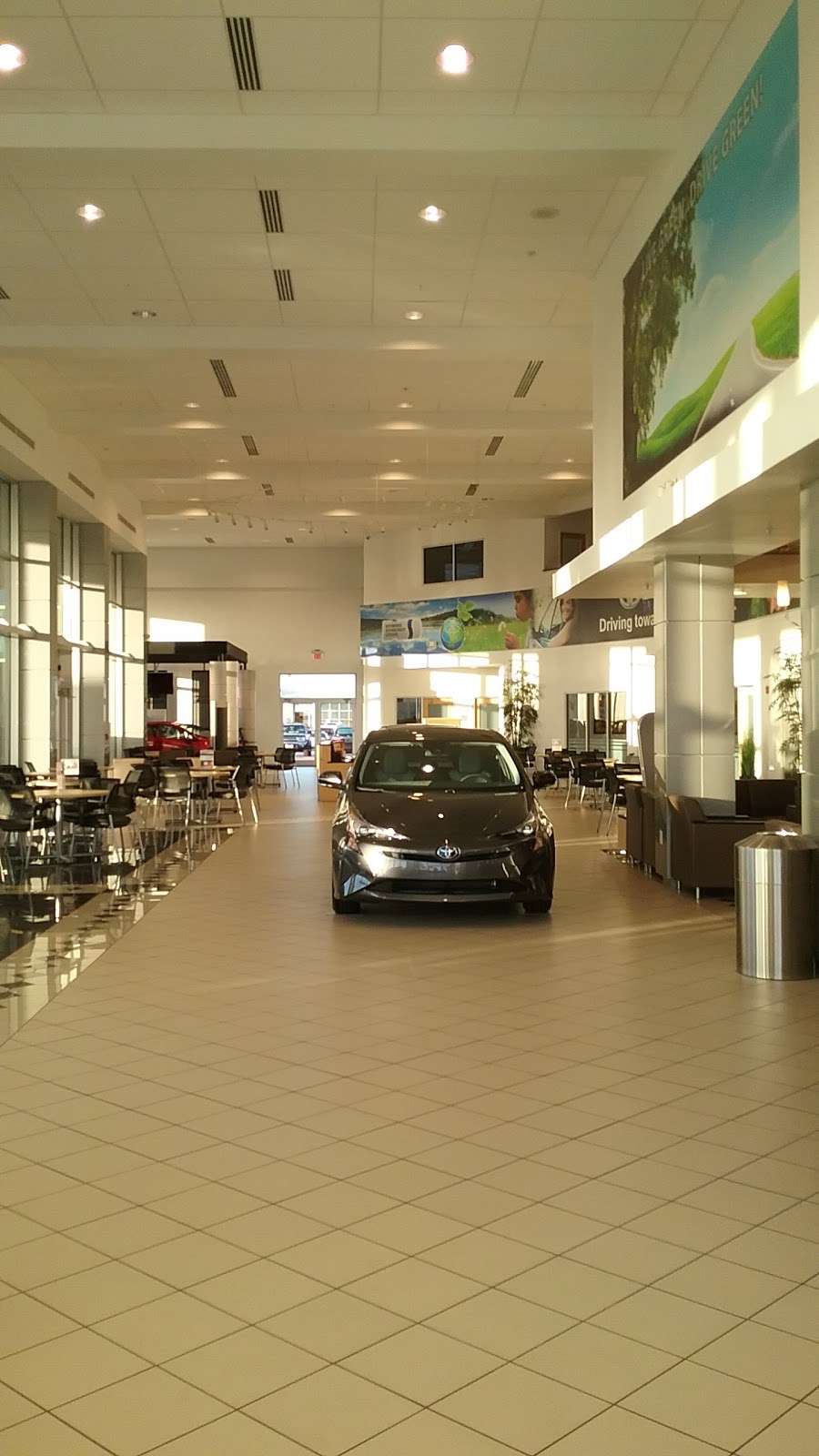 Lakeland Toyota | 2925 Mall Hill Dr, Lakeland, FL 33810 | Phone: (863) 688-5451