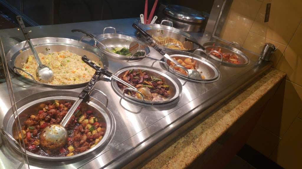 Panda Express | 1070 N Rohlwing Rd, Addison, IL 60101 | Phone: (630) 932-8245