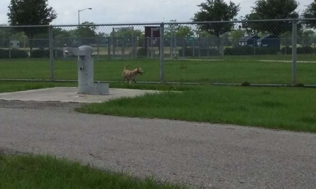 Tom Bass Dog Park | Houston, TX 77047