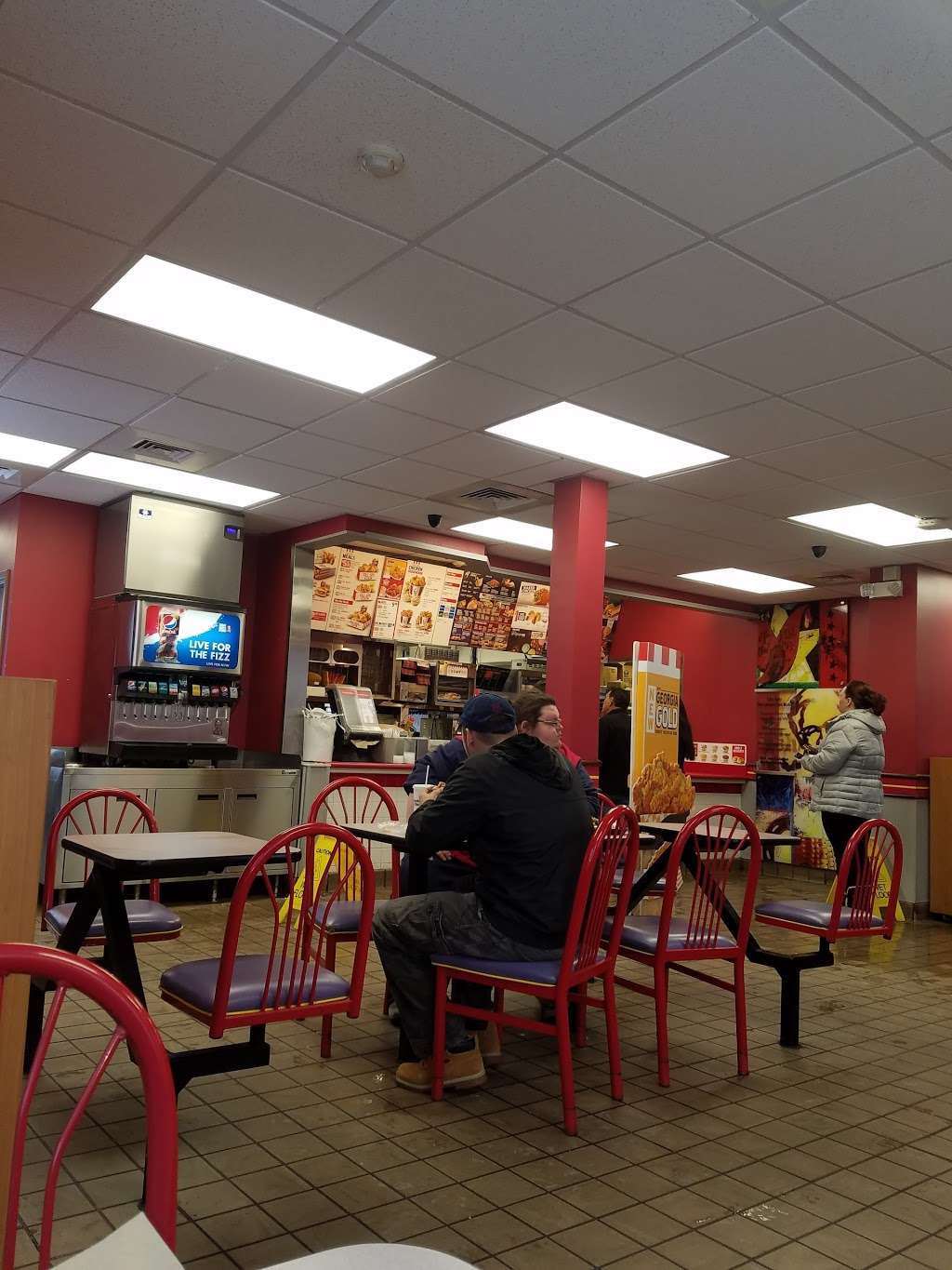 KFC | 1720 Middlesex St, Lowell, MA 01851, USA | Phone: (978) 458-1883