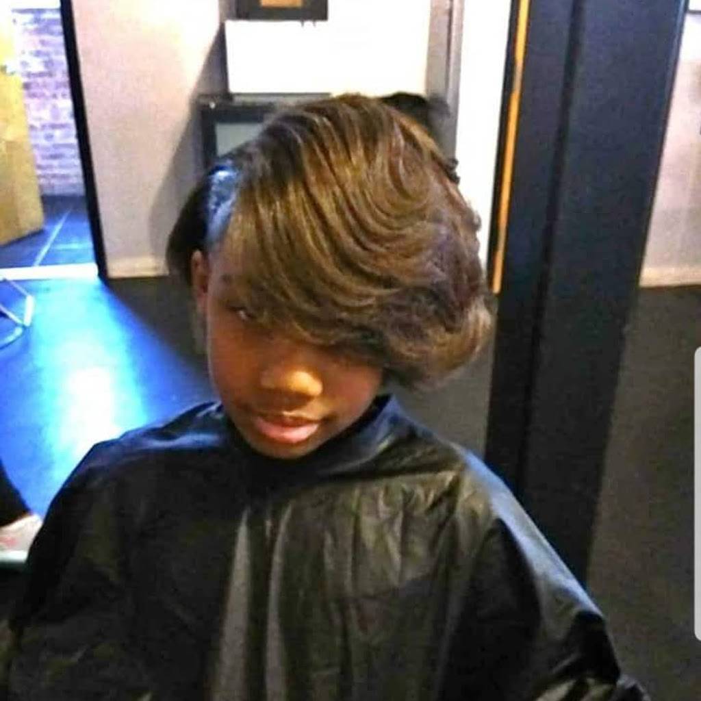 True Essence Hair | 895 Ralph David Abernathy Blvd, Atlanta, GA 30313 | Phone: (404) 587-0600