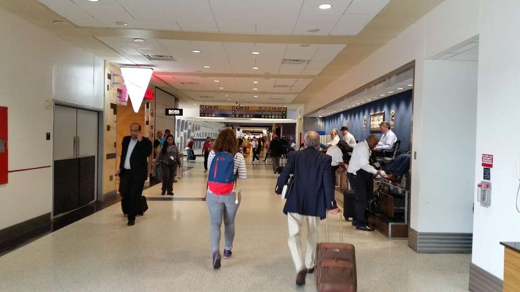 BOSS Travel Store | Terminal C, 2800 N Terminal Rd, Houston, TX 77032, USA | Phone: (346) 300-8541
