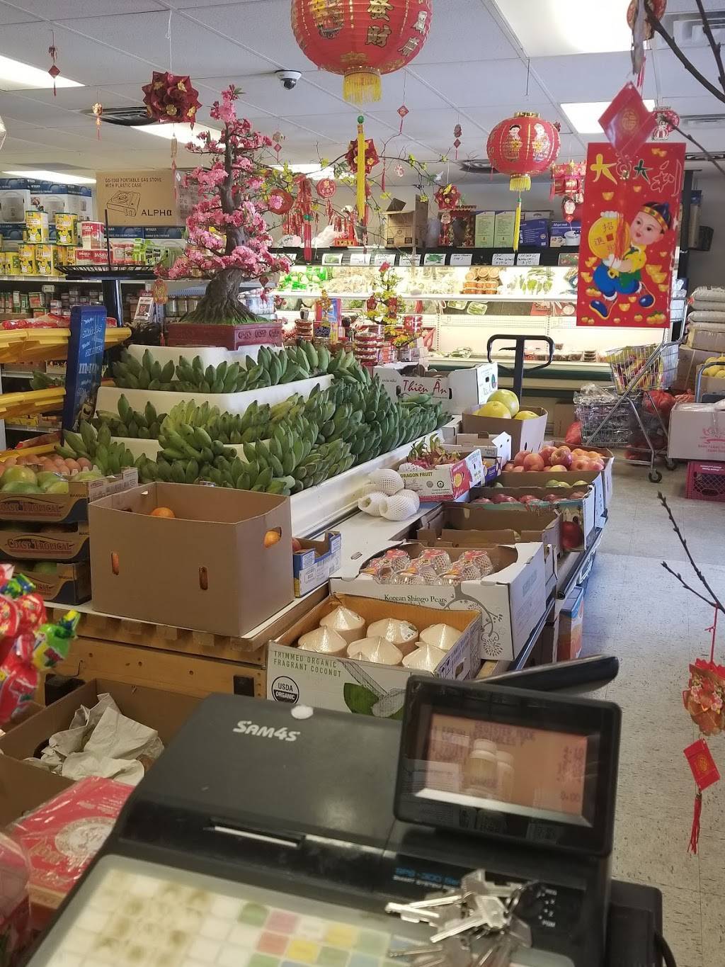 Hong Kong Market | 1228 N 27th St, Lincoln, NE 68503, USA | Phone: (402) 477-1332