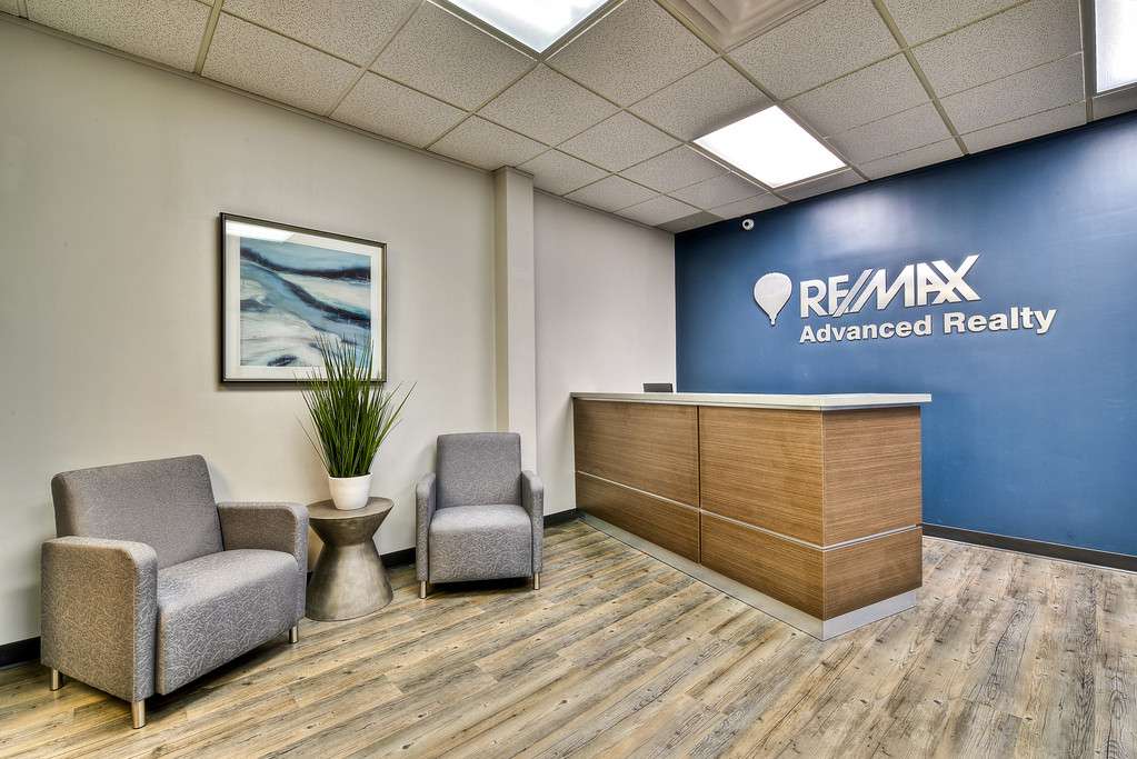 RE/MAX Advanced Realty - Indianapolis Indiana North | 9011 N Meridian St #200, Indianapolis, IN 46260, USA | Phone: (317) 298-0961