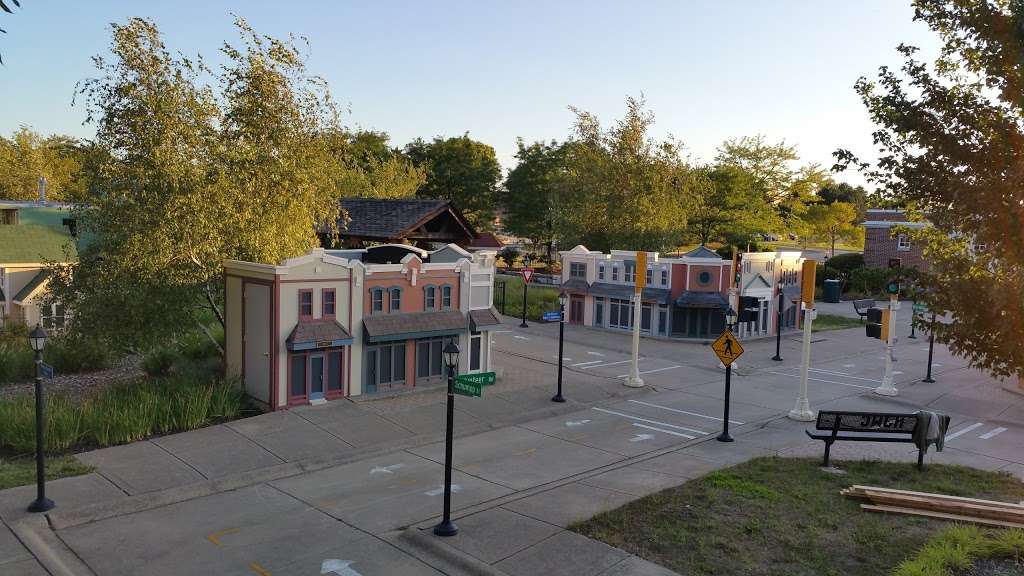 Naperville Safety Town | 1320 Aurora Ave, Naperville, IL 60540, USA | Phone: (630) 369-8400