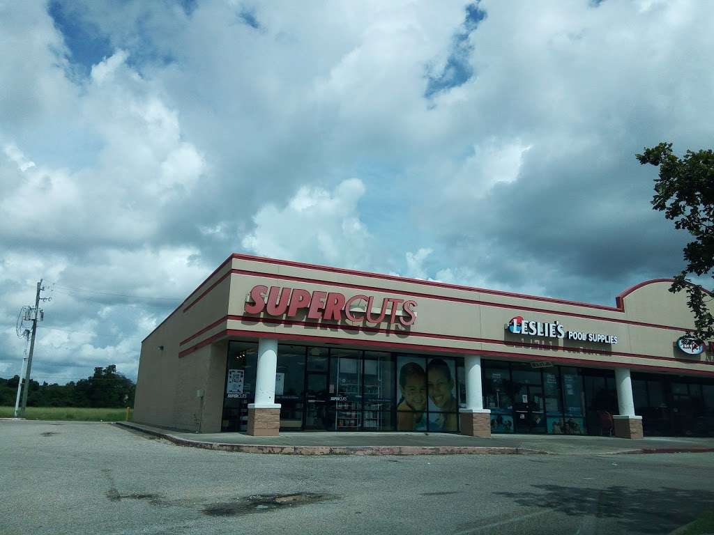 Supercuts | 204 W Highway 332 C, Lake Jackson, TX 77566, USA | Phone: (979) 297-2515