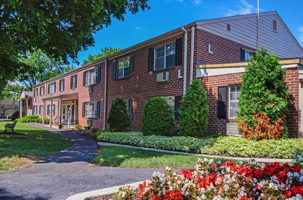 Woodland Plaza Apartments | 1701 State Hill Rd L-8, Wyomissing, PA 19610, USA | Phone: (610) 373-5963