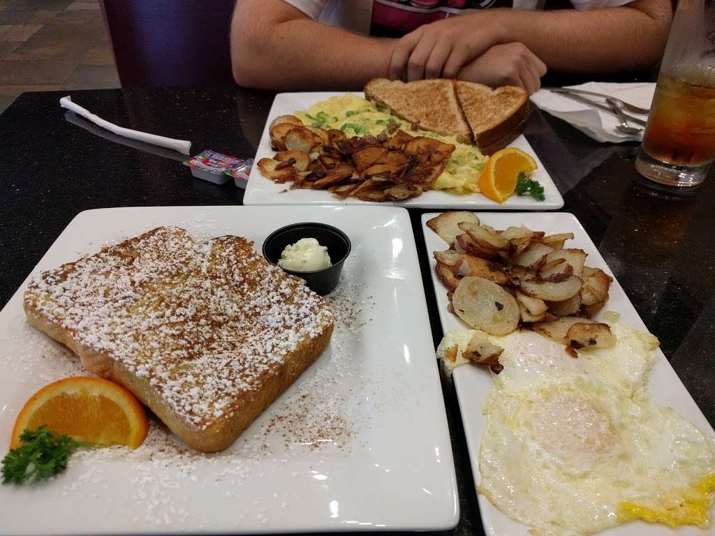 Kekes Breakfast Cafe | 4250 Alafaya Trail #100, Oviedo, FL 32765, USA | Phone: (407) 542-1400