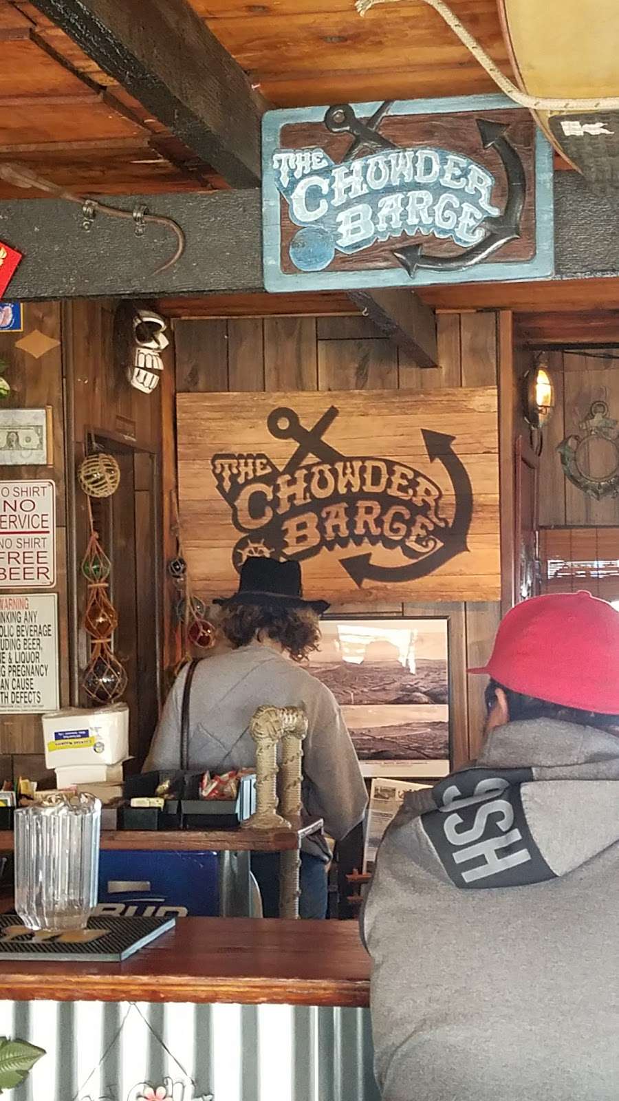 Chowder Barge | 611 N Henry Ford Ave, Wilmington, CA 90744, USA | Phone: (310) 830-7937