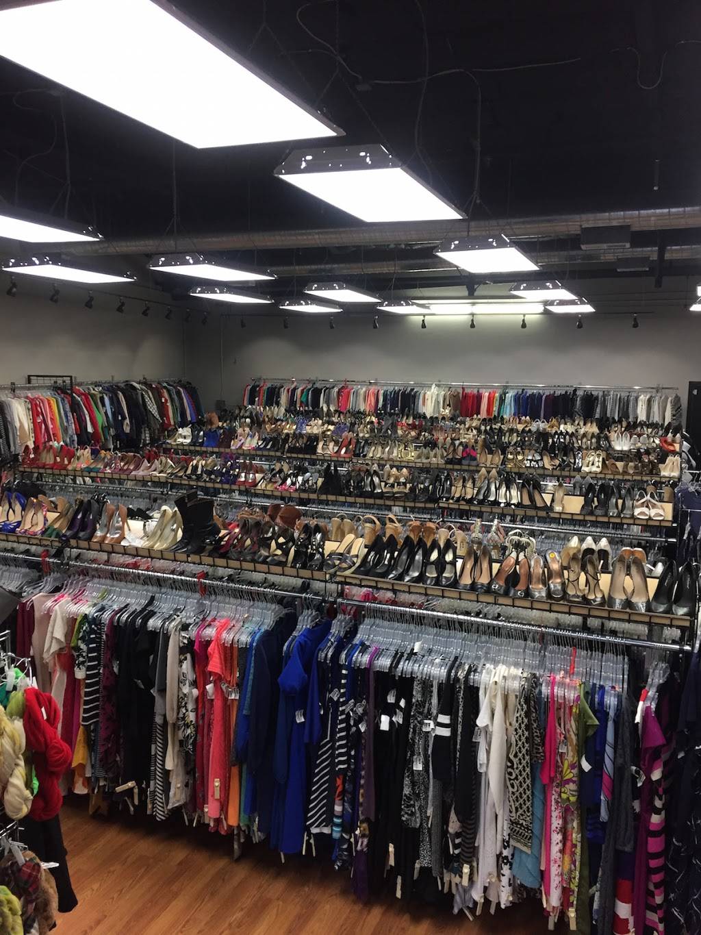 Clothes Mentor Clothing Store | 5075 S McCarran Blvd, Reno, NV 89502, USA | Phone: (775) 284-0680