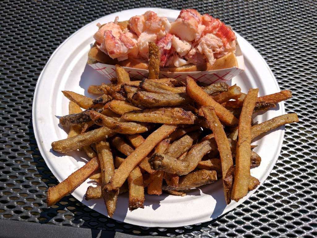 The Lobster Pool | 329 Granite St, Rockport, MA 01966, USA | Phone: (978) 546-7808