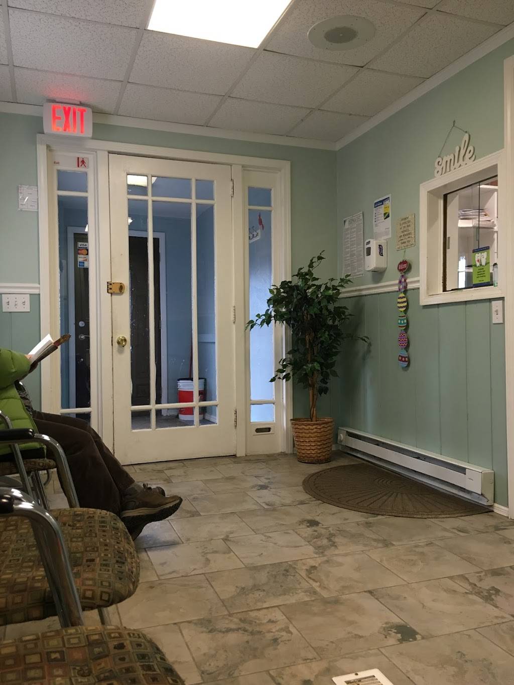 Munhall Dental | 4101 McWhinney St, Munhall, PA 15120, USA | Phone: (412) 461-0453