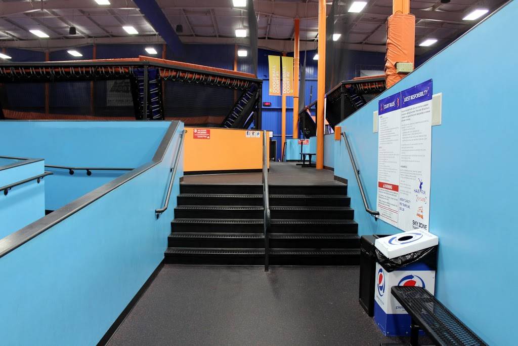 Sky Zone Trampoline Park | 401 Fernhill Ave, Fort Wayne, IN 46805, USA | Phone: (260) 483-5867