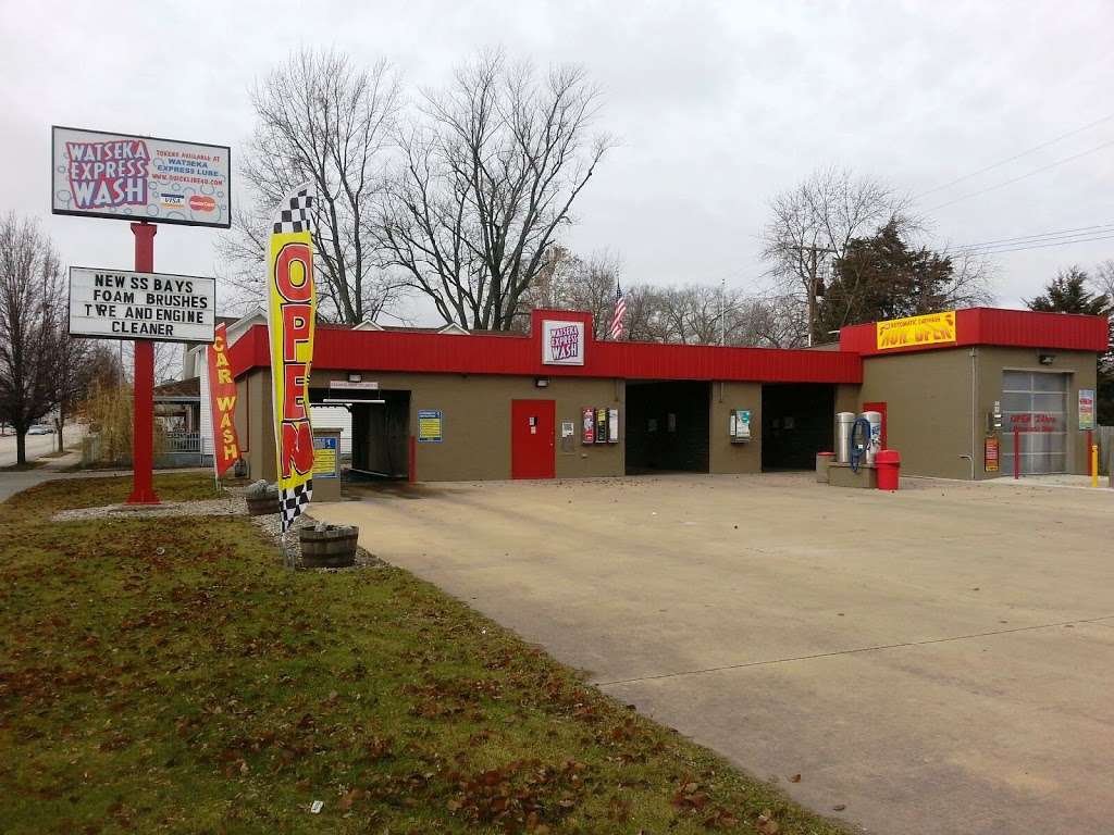 Watseka Express Wash | 432 E Walnut St, Watseka, IL 60970, USA | Phone: (815) 432-6618