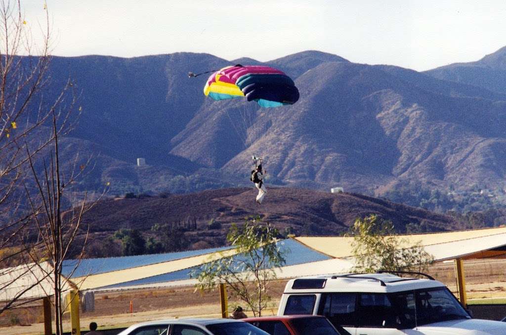 Skylark Field Airport | Lake Elsinore, CA 92530, USA | Phone: (714) 834-9200