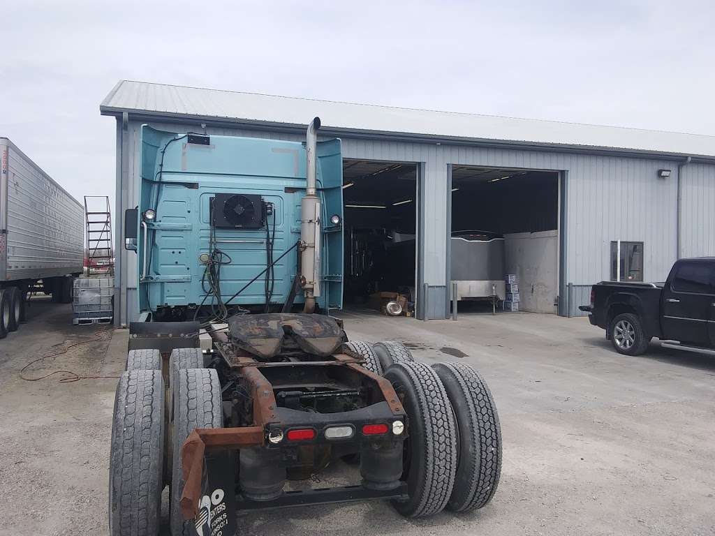 On Time Truck & Trailer Repair | 4400 N Cobbler Rd, Independence, MO 64058 | Phone: (913) 515-0616