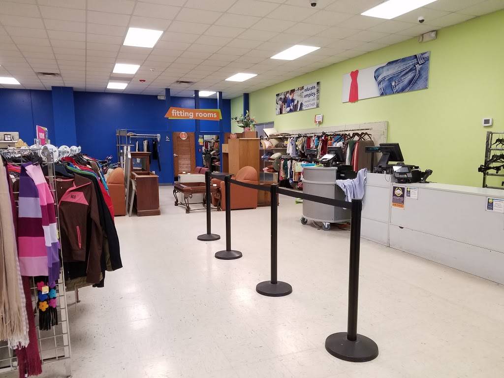 Goodwill Store | 2764 Jefferson Centre Way, Jeffersonville, IN 47130, USA | Phone: (812) 258-0165