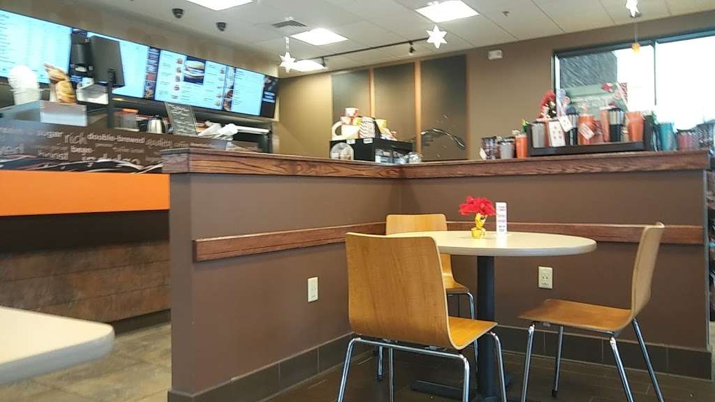 Dunkin Donuts | 1591 S John Young Pkwy, Kissimmee, FL 34741, USA | Phone: (407) 201-4039