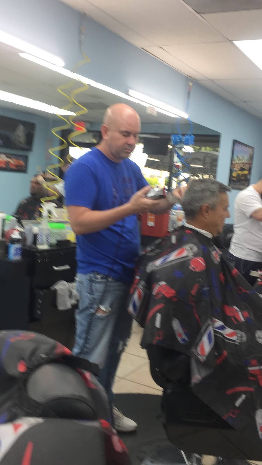 Clean cutz barber shop by Aram | 1566 W 68th St, Hialeah, FL 33014 | Phone: (305) 926-7765